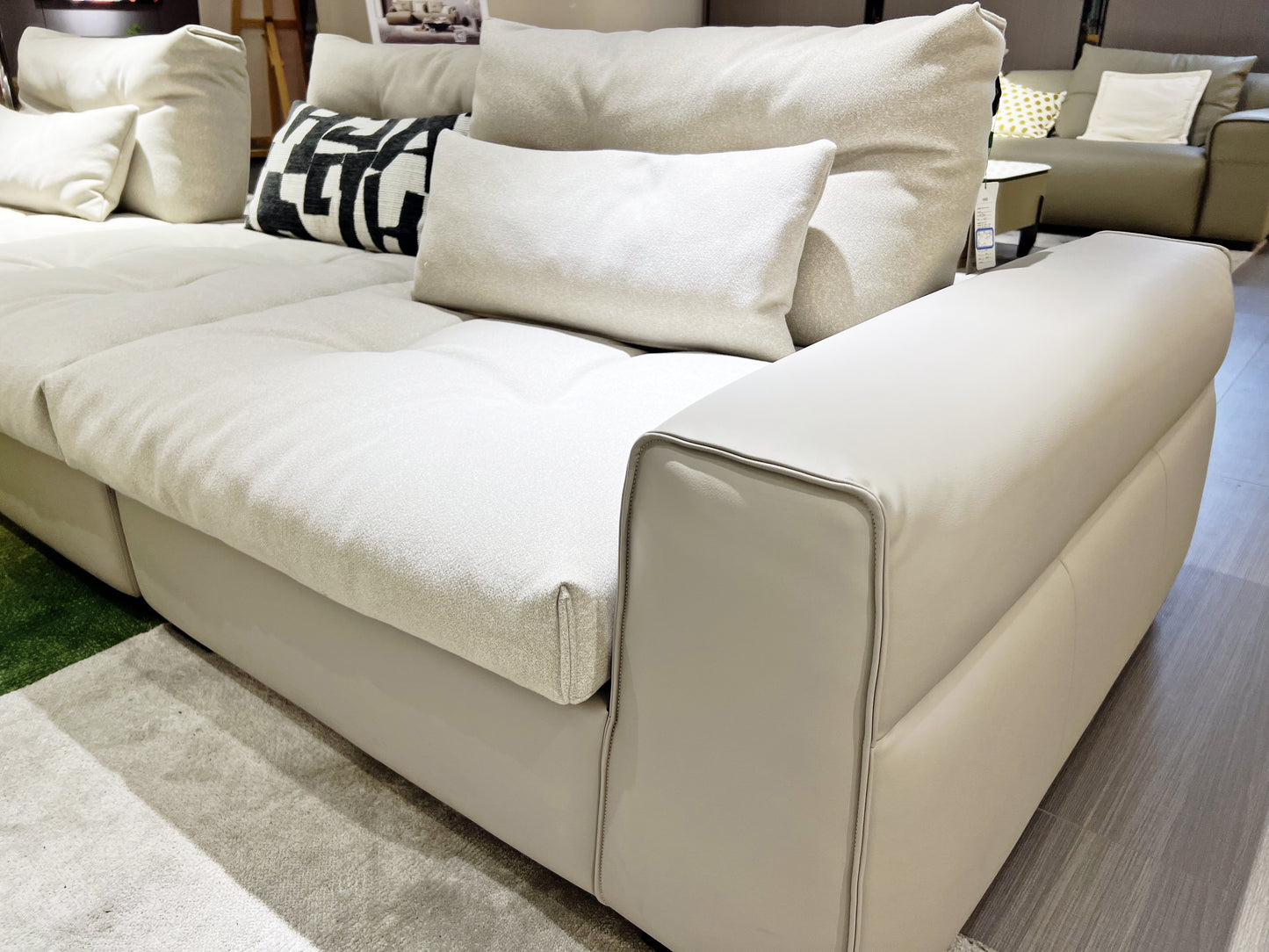 Sectional Sofa with Adjustable Backrest
