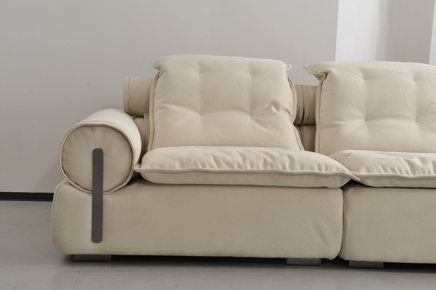 Cirra Sectional Sofa with Chaise