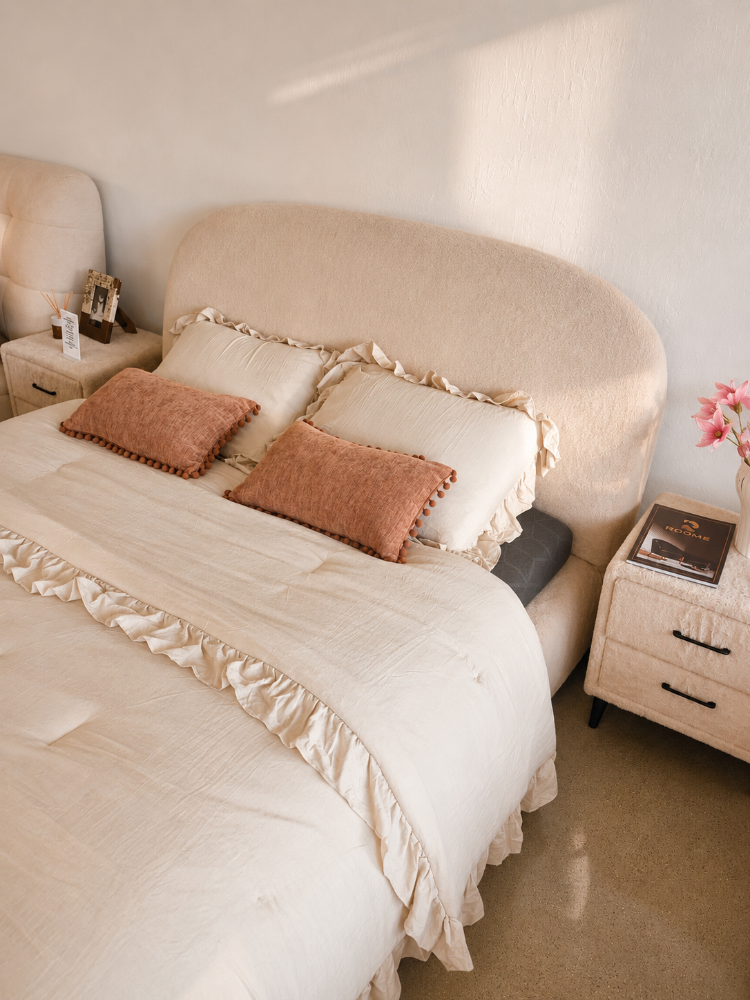 Velura Arch Bed in Faux Mink Fur